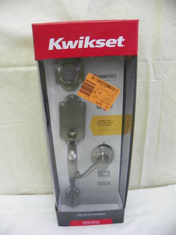 lot 197 image: KWIKSETS DOOR HANDLE, MSRP $126.00
