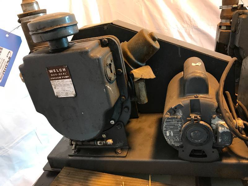 lot 70 image: Vacuum Pump