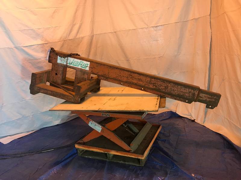 lot 82 image: Forklift jib