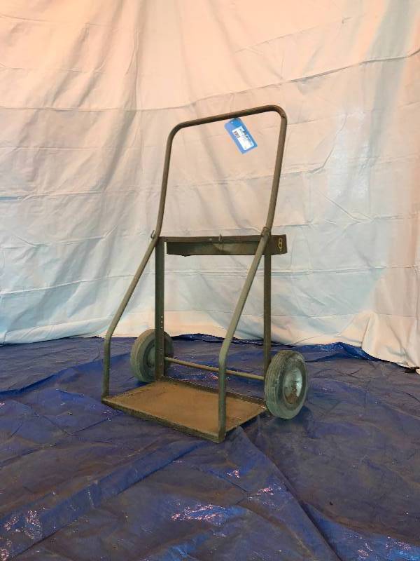 lot 75 image: Torch Cart