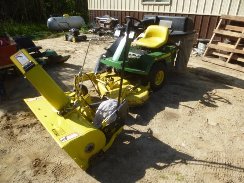 lot 10 image: John Deere F510 Lawn Mower & Blower