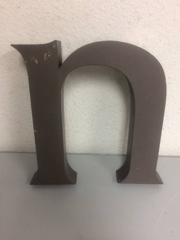 lot 22 image: Lighted Graphite Letter N