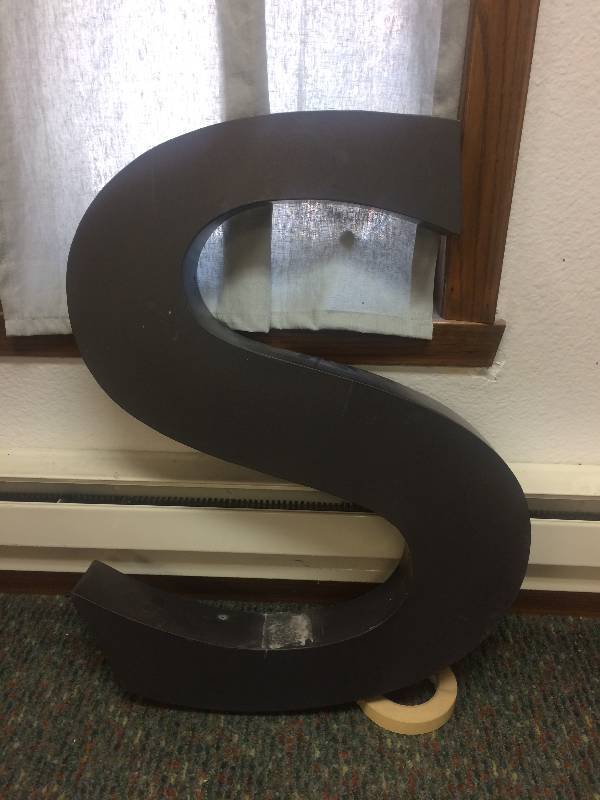 lot 32 image: Graphite Letter S
