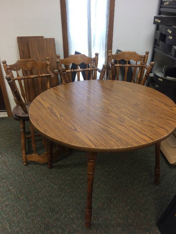 lot 44 image: Table and Chairs