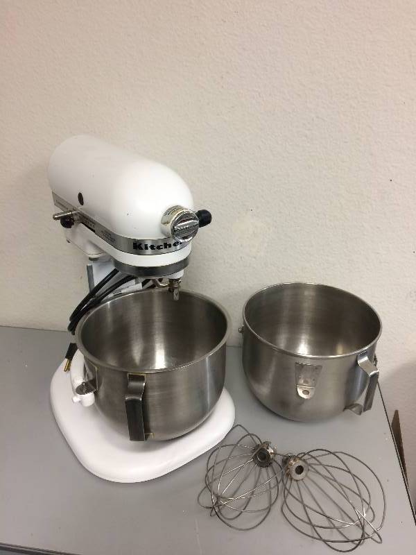 lot 72 image: Commercial KitchenAid Mixer