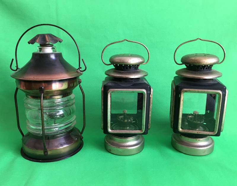 lot 81 image: Assorted Lanterns