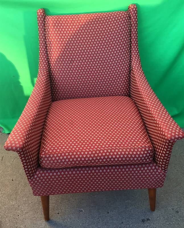 lot 82 image: Upholstered Side Chair