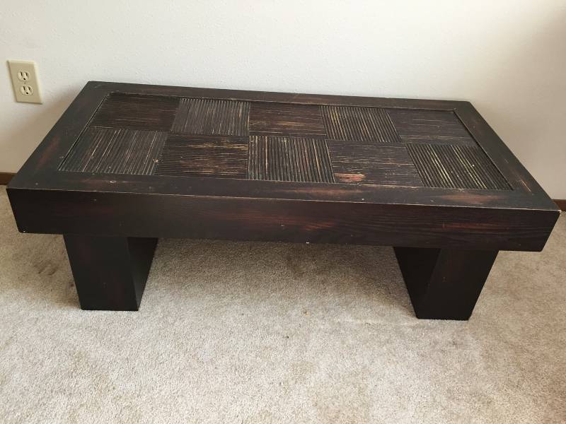 lot 83 image: Coffee Table