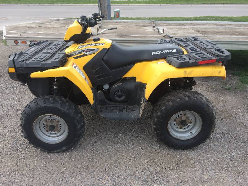 lot 5 image: 2006 Polaris Sportsman 500 HO