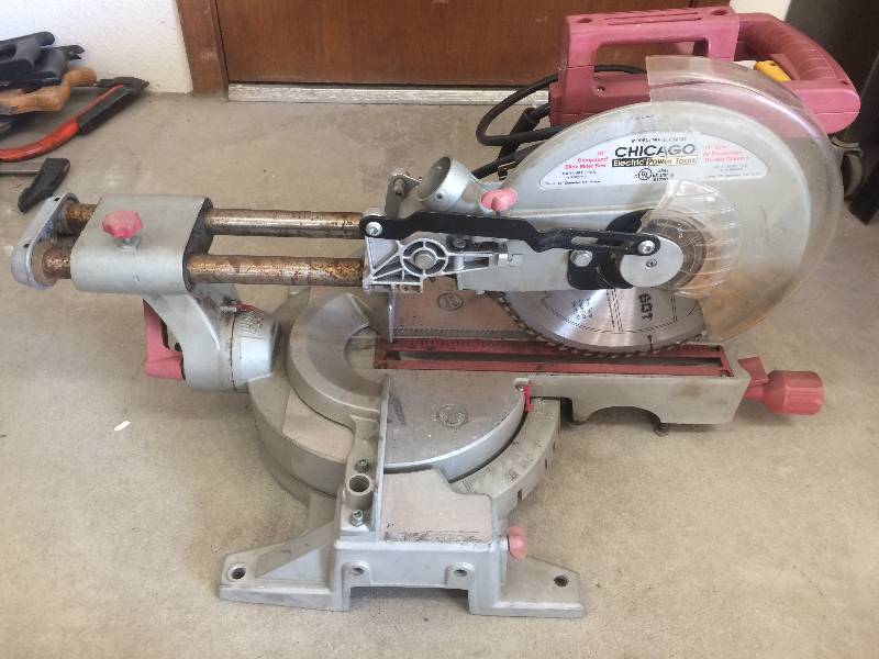lot 41 image: Miter Saw