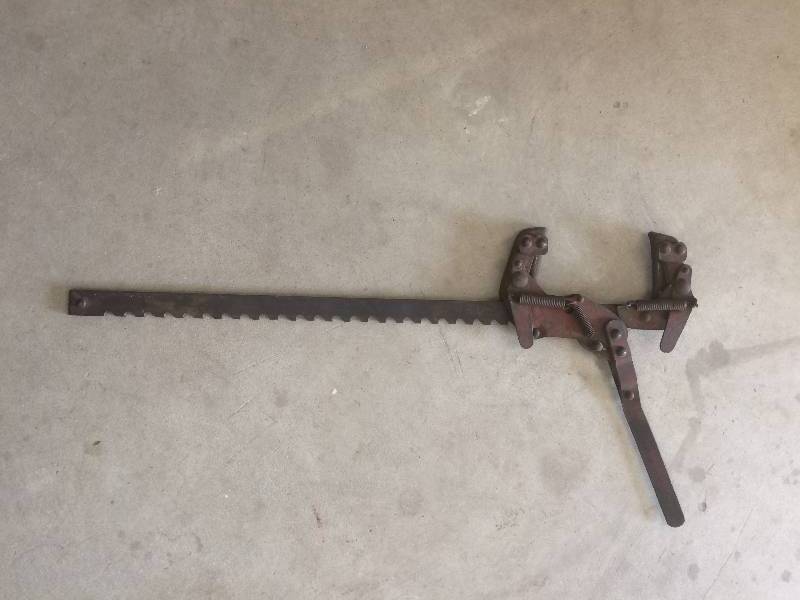 lot 42 image: Fence Tightener