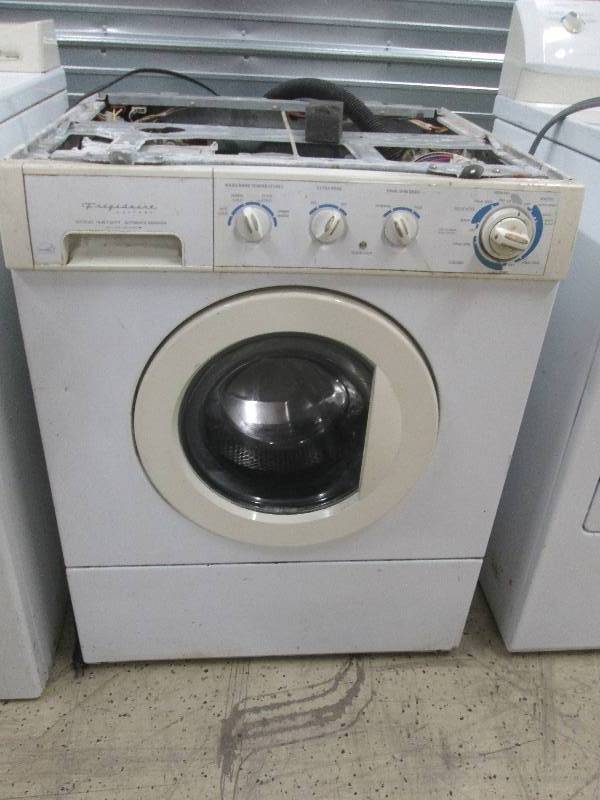 lot 8 image: Frigidaire Gallery Stackable Front ...