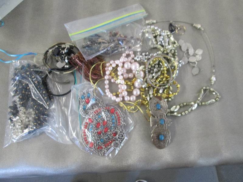 lot 23 image: Flat of Assorted Jewelry with plast...