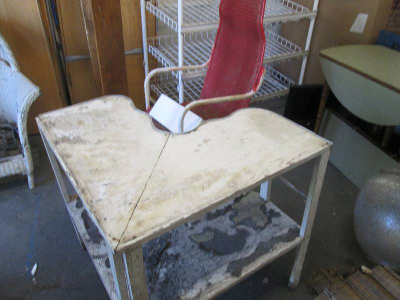 lot 90 image: Corner Table, Shelf, Red Metal Chai...