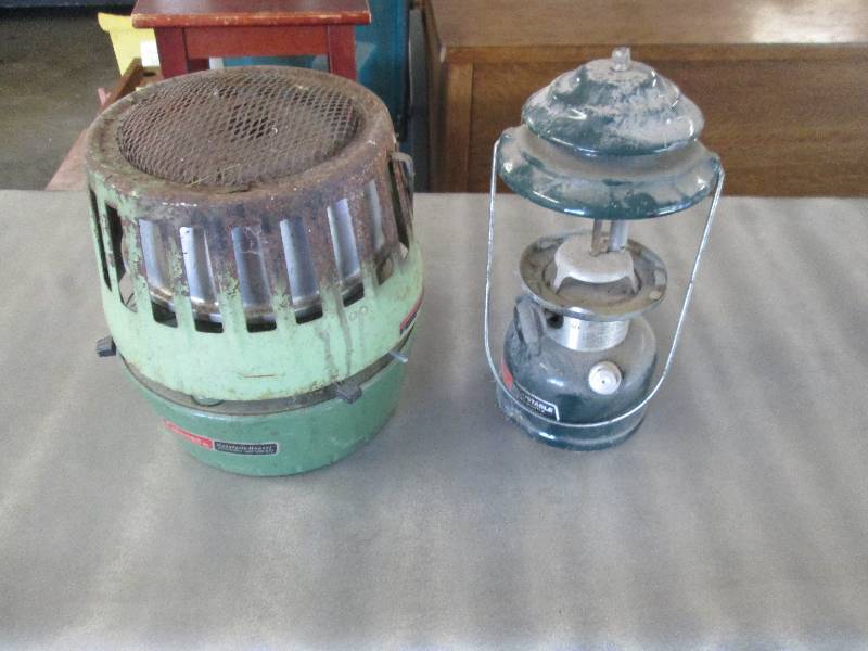 lot 104 image: Coleman Lantern & Heater...