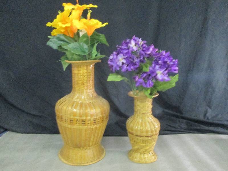 lot 46 image: 2 Woven Wicker Vases with Flowers (...