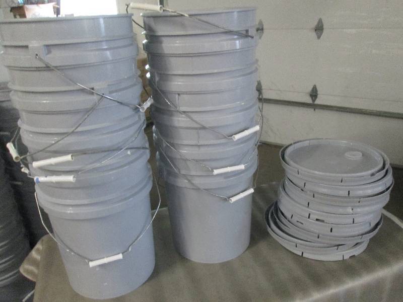 lot 122 image: Lot of 10 5 Gallon Grey Plastic Bu...