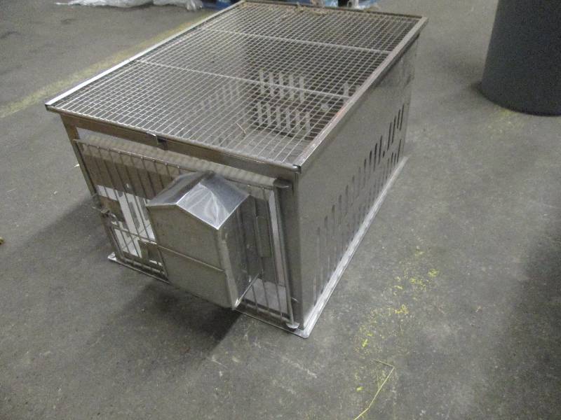 lot 128 image: Metal Cage with Latch...