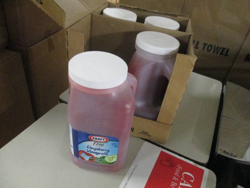 lot 207 image: Case of 4 1 Gallon Kraft Free Rasp...