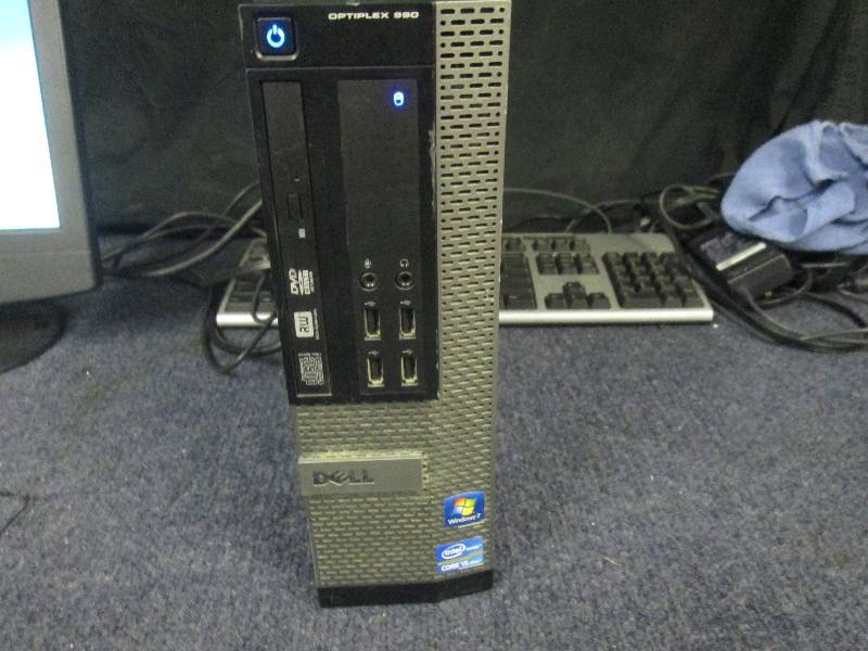 lot 225 image: Dell Optiplex 990 tower only, Boots...