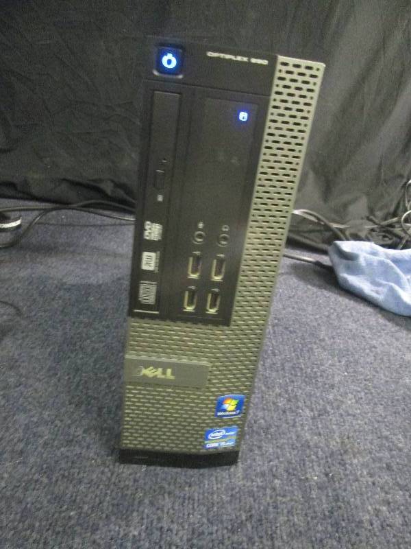 lot 243 image: Dell Optiplex 990 tower only, Boots...