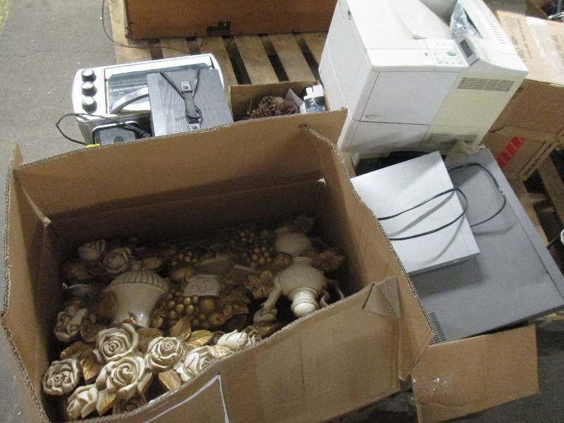 lot 258 image: Pallet of Misc- see images, includi...