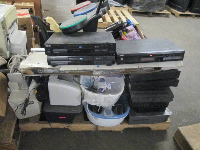 lot 265 image: Pallet of Misc- see images, includi...