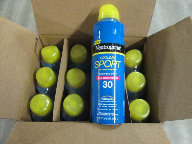 lot 288 image: Case of 12 5.5 oz Neutrogena Cool ...