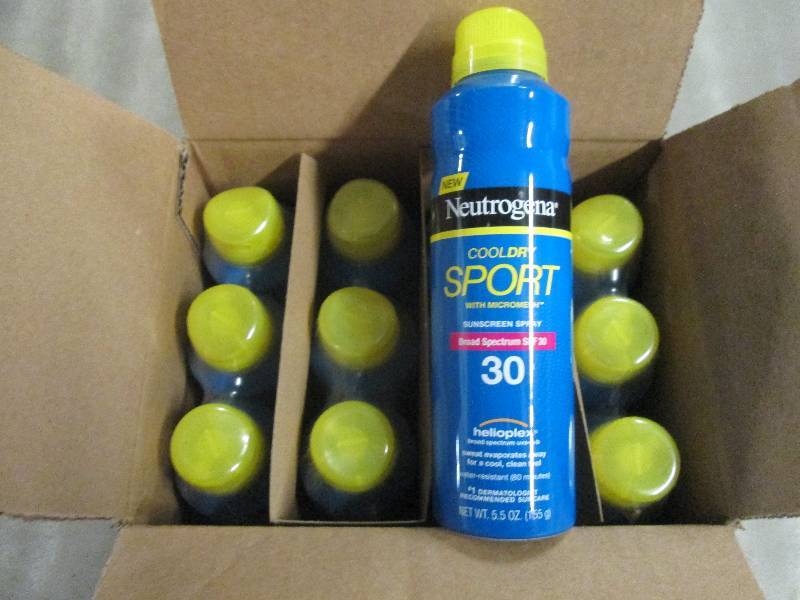 lot 296 image: Case of 12 5.5 oz Neutrogena Cool ...