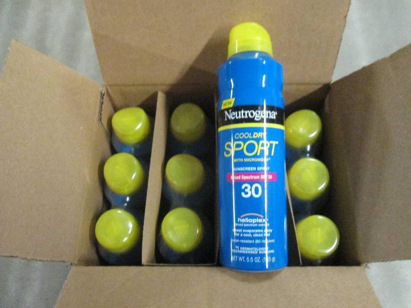 lot 300 image: Case of 12 5.5 oz Neutrogena Cool ...