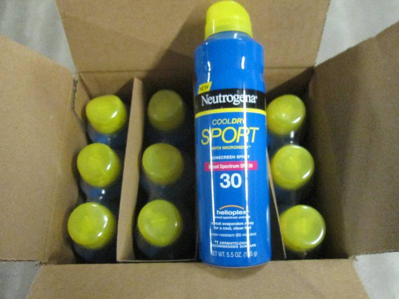 lot 302 image: Case of 12 5.5 oz Neutrogena Cool ...