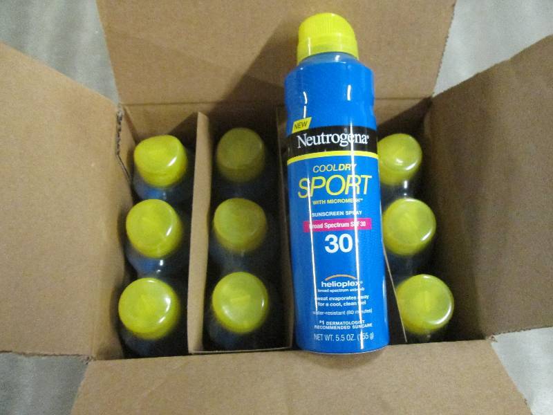 lot 303 image: Case of 12 5.5 oz Neutrogena Cool ...