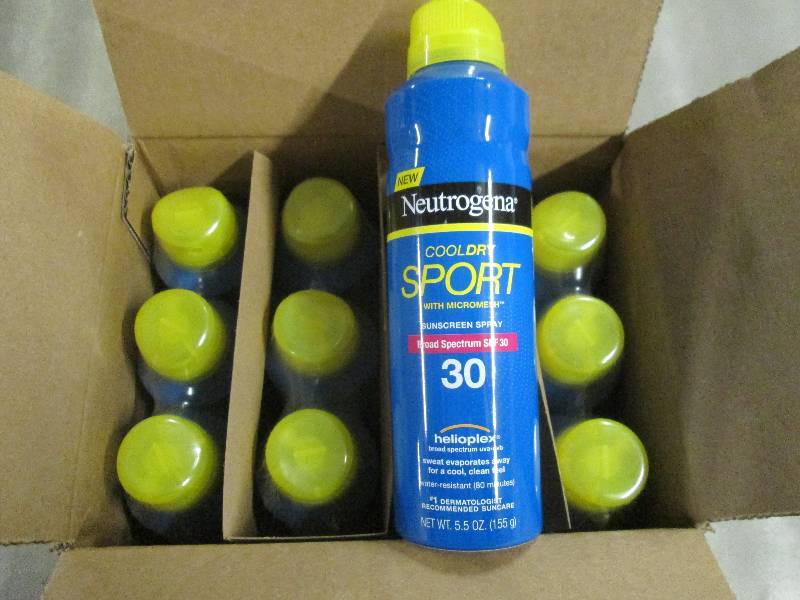 lot 308 image: Case of 12 5.5 oz Neutrogena Cool ...