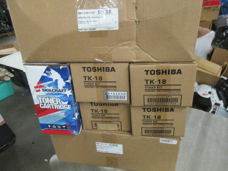 lot 325 image: Lot of Assorted Printer Parts & Ton...