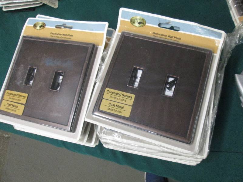 lot 348 image: Lot of 24 Hampton Bay Cast Metal 2...