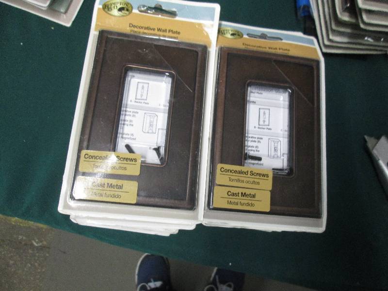lot 350 image: Lot of 24 Hampton Bay Cast Metal S...