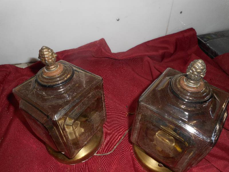 2 VINTAGE LIGHT FIXTURES