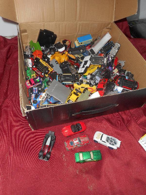 MATCHBOX AND HOT WHEELS