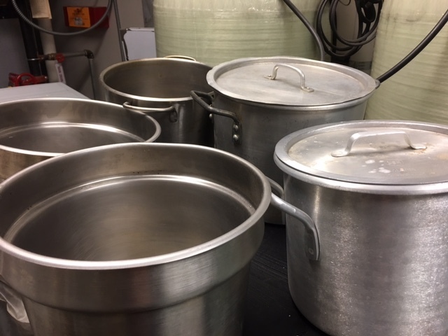 5 Various Pots & Pans