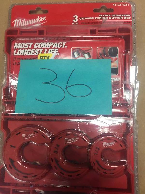 lot 36 image: Milwaukee 48-22-4263 3-Piece Close Quarters Tubing Cutter Set