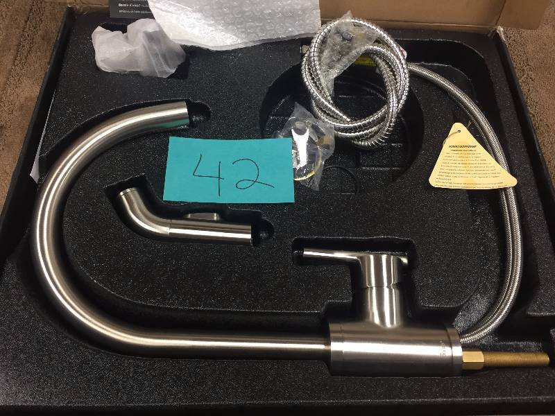 lot 42 image: Danze, Inc. Parma Side Mount Single Handle Kitchen with Veggie Spray in Stainless Steel D401558SS open box never used