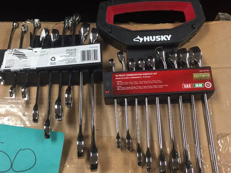 lot 50 image: Husky Wrenches  Sets New