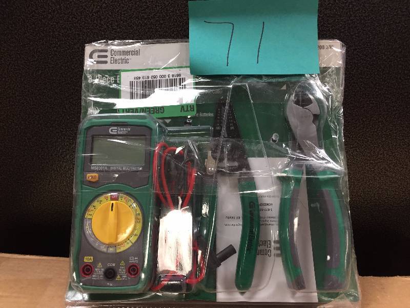 lot 71 image: Commercial Electric CE150901 Electricians Tool Set (3-Piece) open box never used