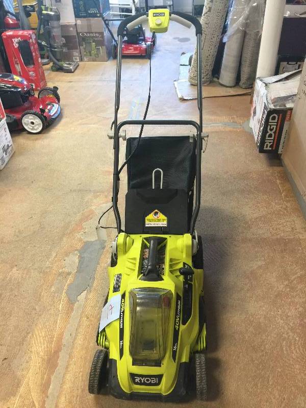 lot 117 image: Ryobi16 in. 40-Volt Lithium-Ion Cordless Walk Behind Battery Push Mower - Battery and Charger Not Included in working conditions