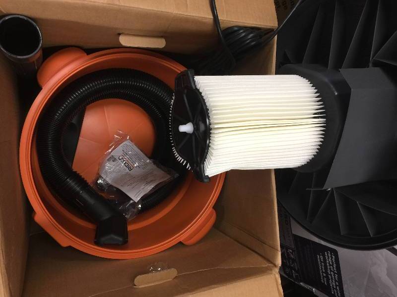 lot 126 image: RIDGID 12 gal. 5.0-Peak HP Wet Dry Vac with Detachable Blower open box never used
