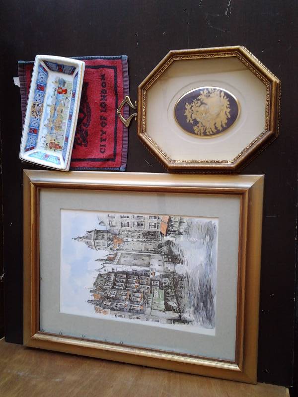 Amsterdam Picture 19x14, Victorian Shadow Box Picture, London Dish & Towel
