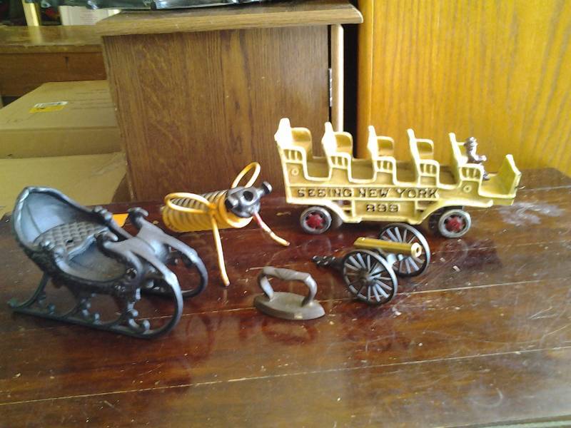 Cast Iron Sleigh, bug, Iron, Cannon, Coach With Driver