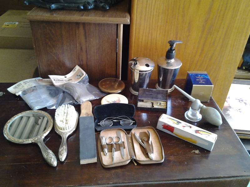 Lot Of Vintage Dresser Related, Devilbiss Medical Atomizer, Razors, Mirror, Brush, Mani-Set, Compacts, More