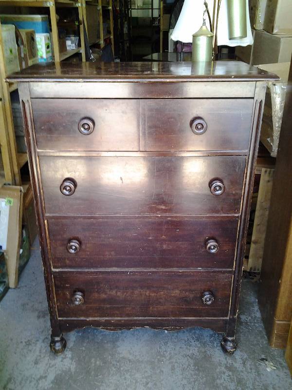 Vintage 4 Drawer Chest 32x18x45