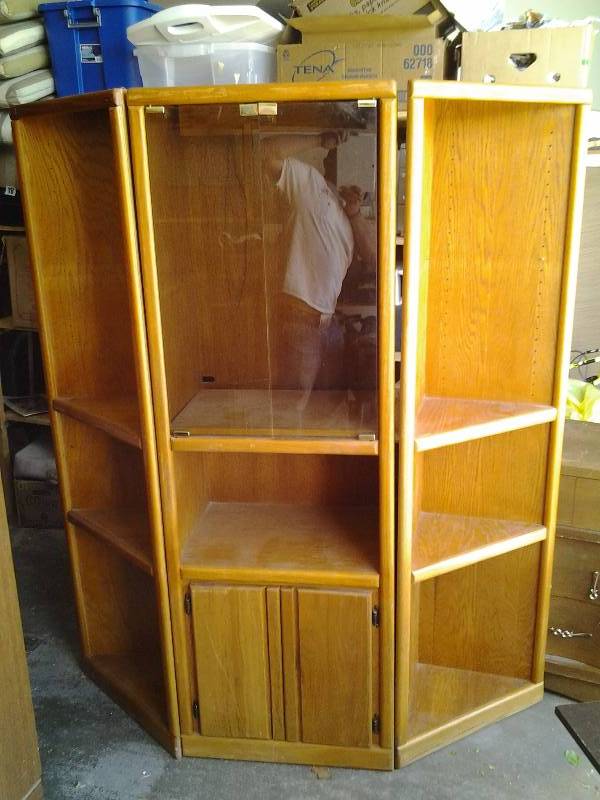 3 Piece Oak Media Shelf 24x16x32, 16x16x22 (2 Pieces)